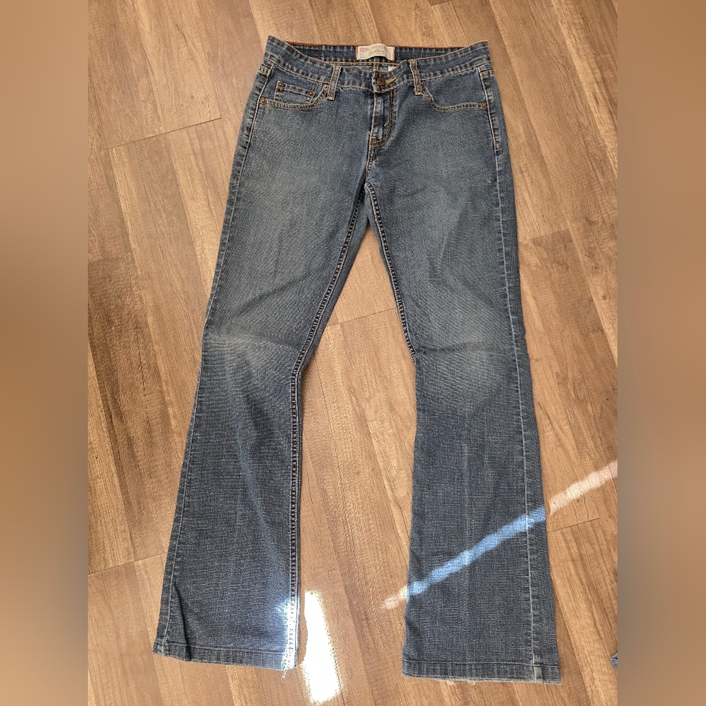 LEVIS STRAUSS low Rise Bootcut Juniors 7 Long Western Y2K Grunge 2000s Classy